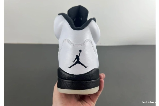 5 499 Retro and "White Jordan Black" DD0587-110 BestValue   DD0587-110 0611